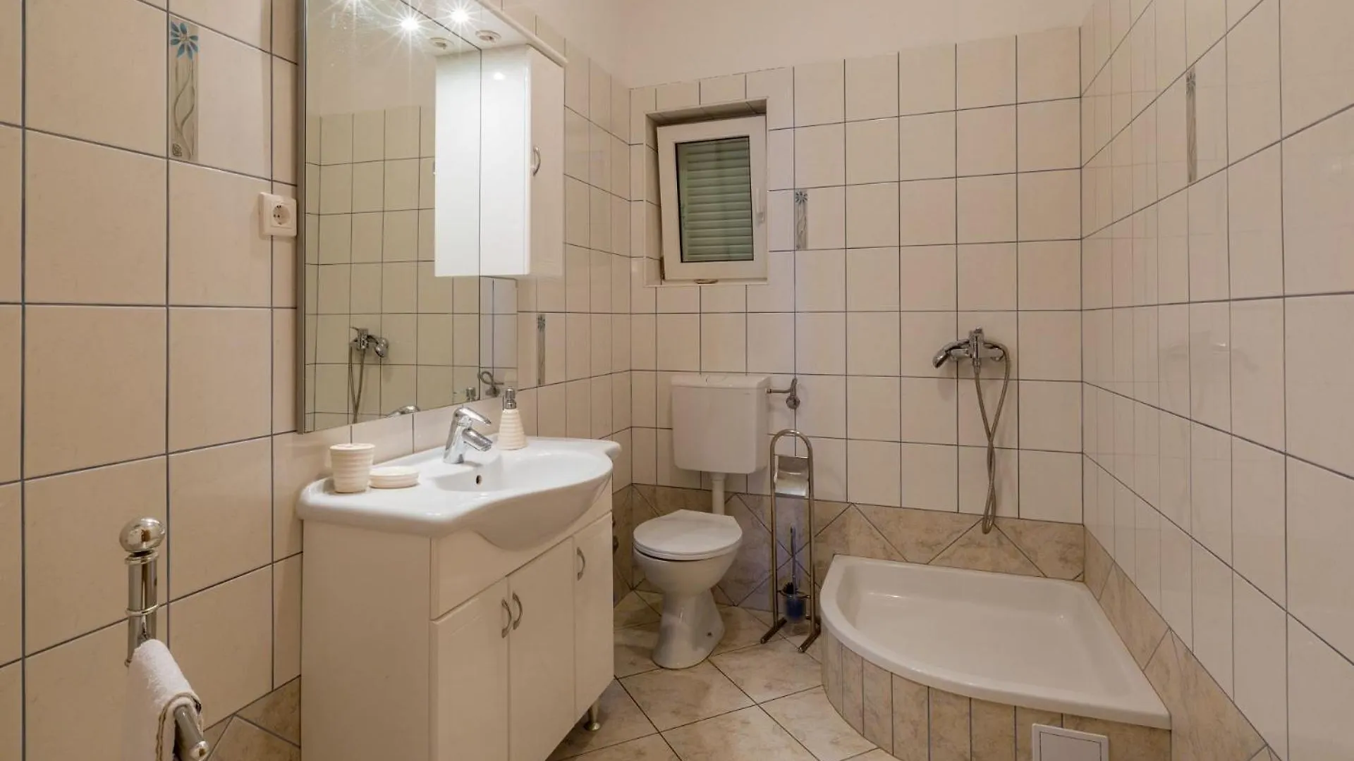 Apartments Tomica Novi Vinodolski Croacia