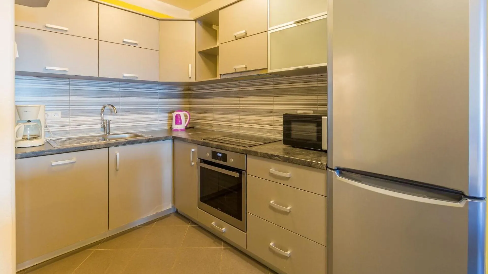 Apartments Tomica Novi Vinodolski 0*,  Croacia